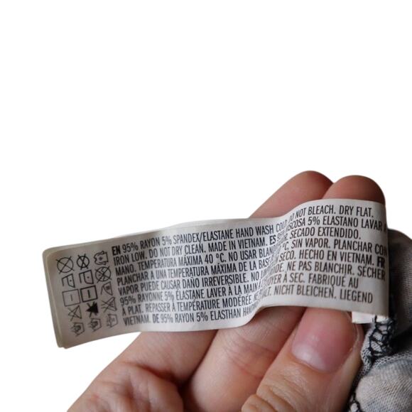 Forever 21- Off the Shoulder Floral Dress Size Small Knit Dress Bodycon Summer - Picture 5 of 10